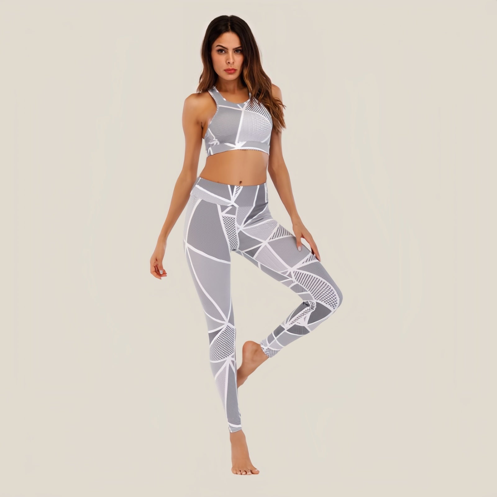 FlexiMotion Pro - Il Completo Sportivo che Ti Segue in Ogni Movimento