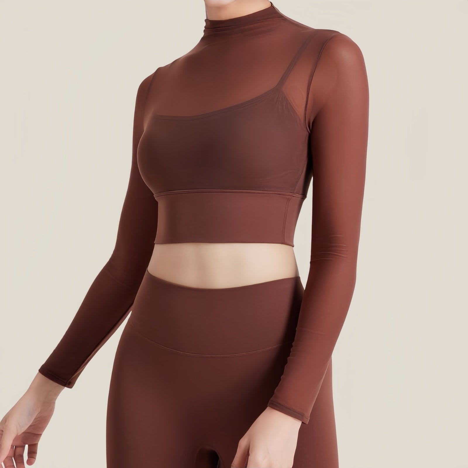 Seduci lo sport – Top Fitness a Maniche Lunghe con Mesh e Coppa Integrata