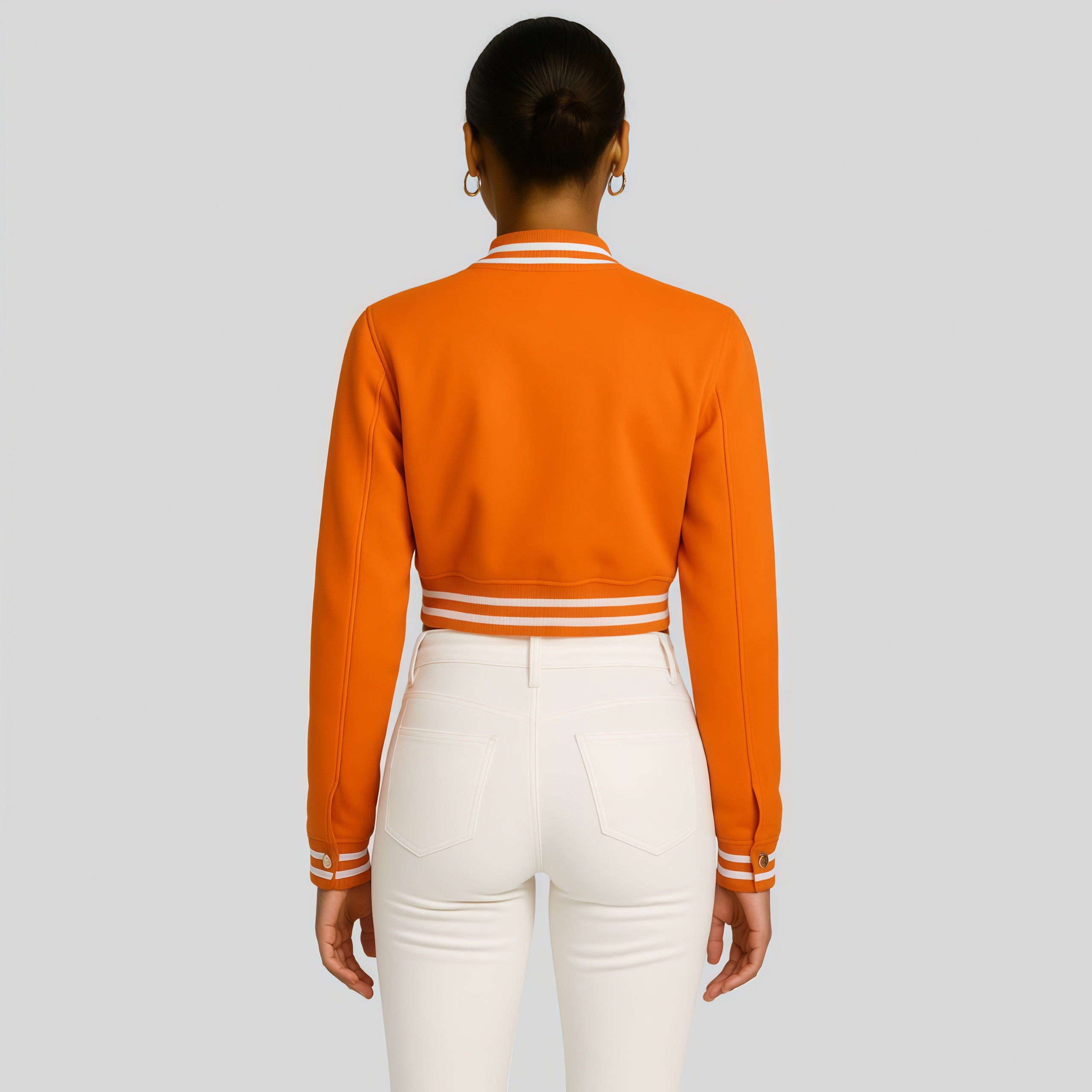 Varsity Glow – La Giacca Iconica Che Accende il Tuo Stile