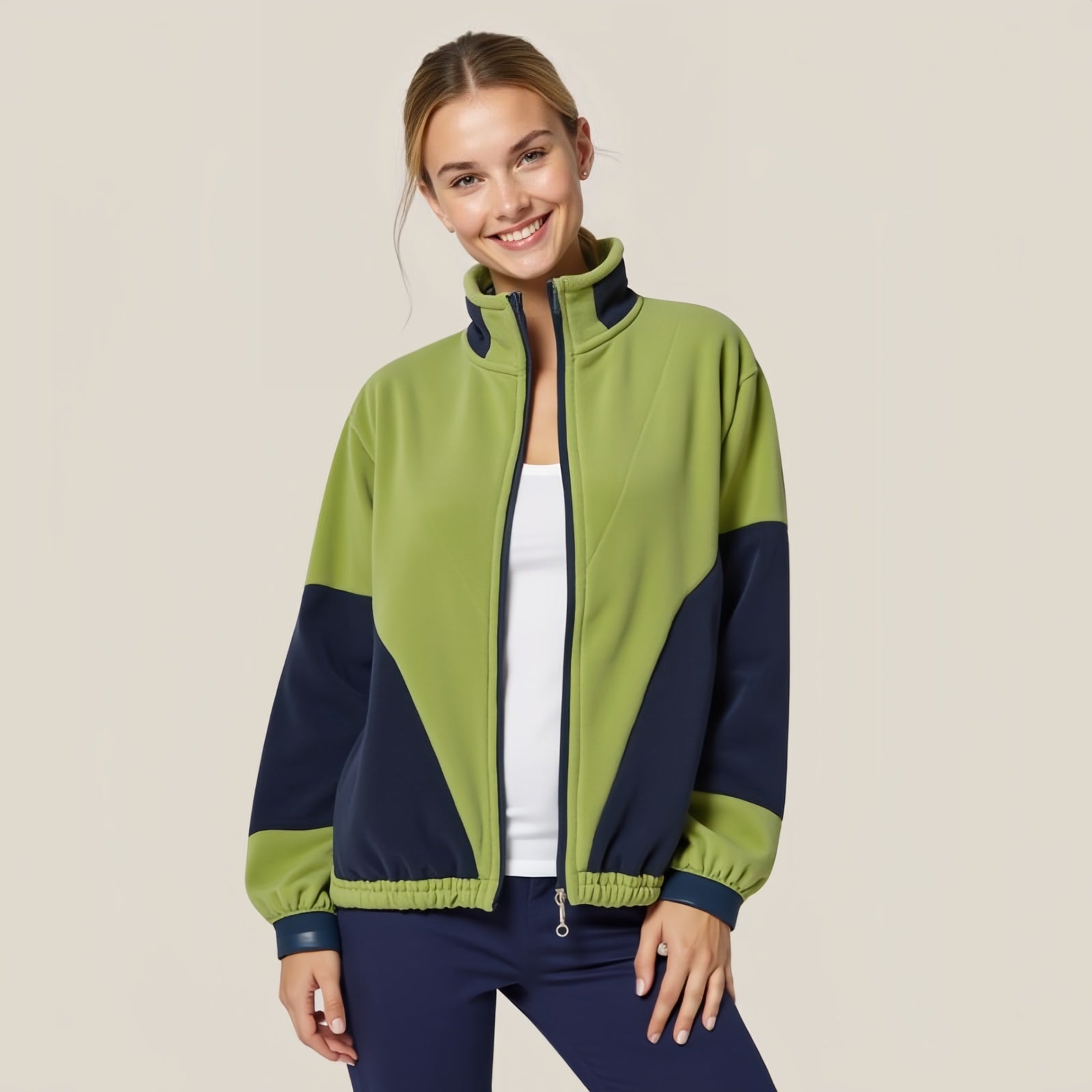 "Sporty Block Fleece" Jacket: Two-Tone Dynamism for Every Season