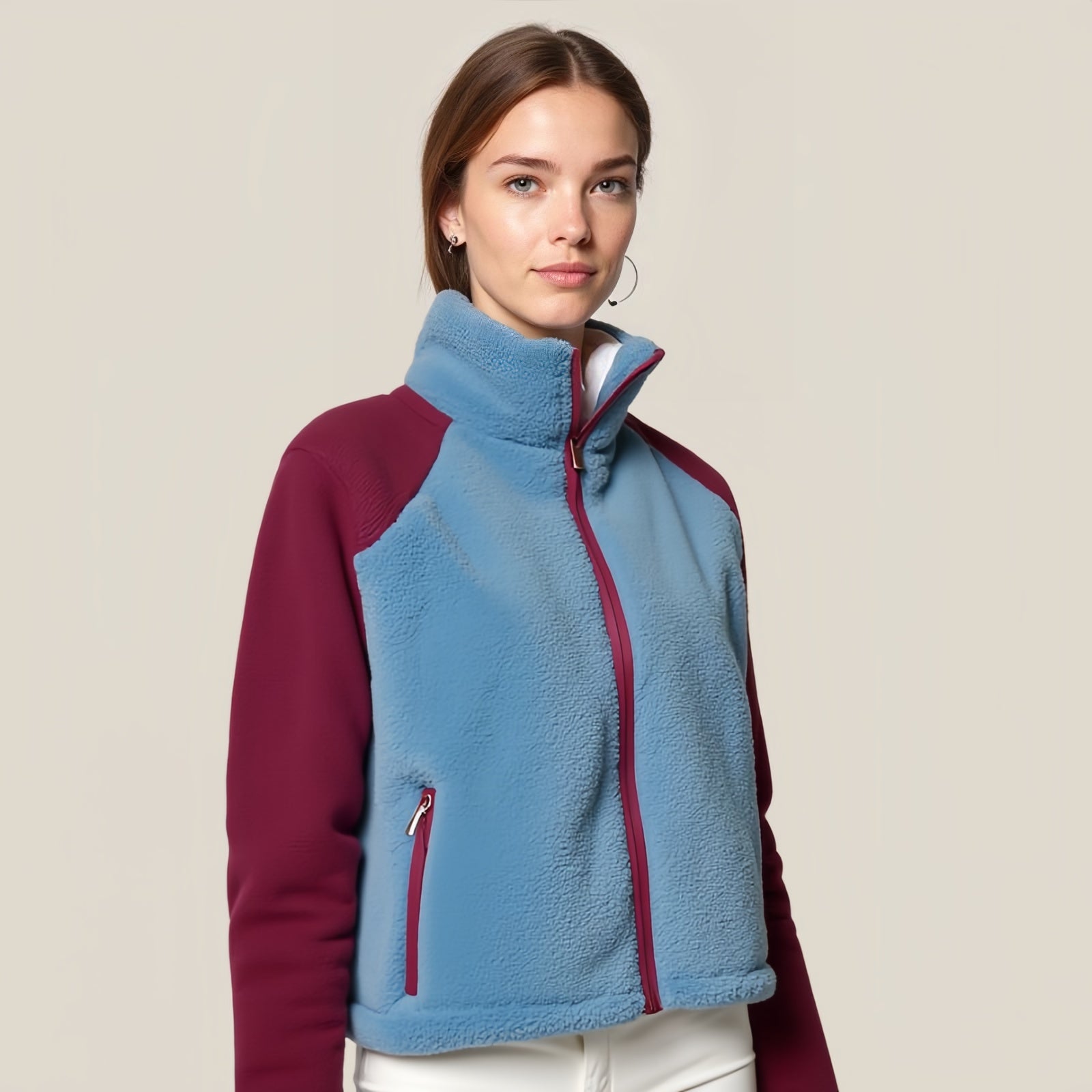 Mountain Chic: La Giacca "Dual Tone Ascent"