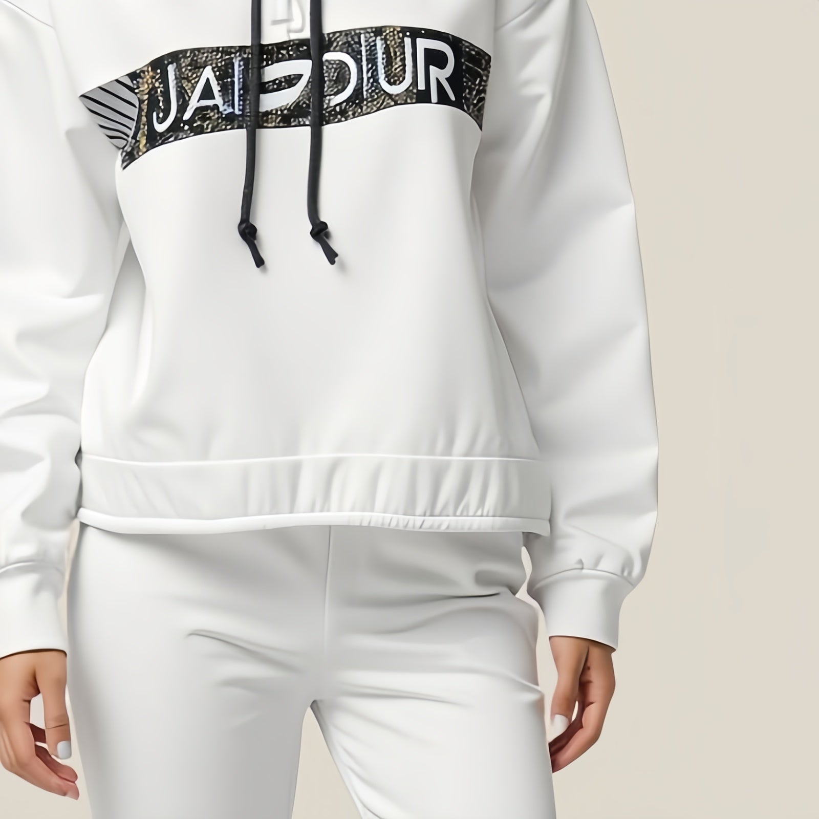 Performance Sports Hoodie – Style, Functionality, and Comfort