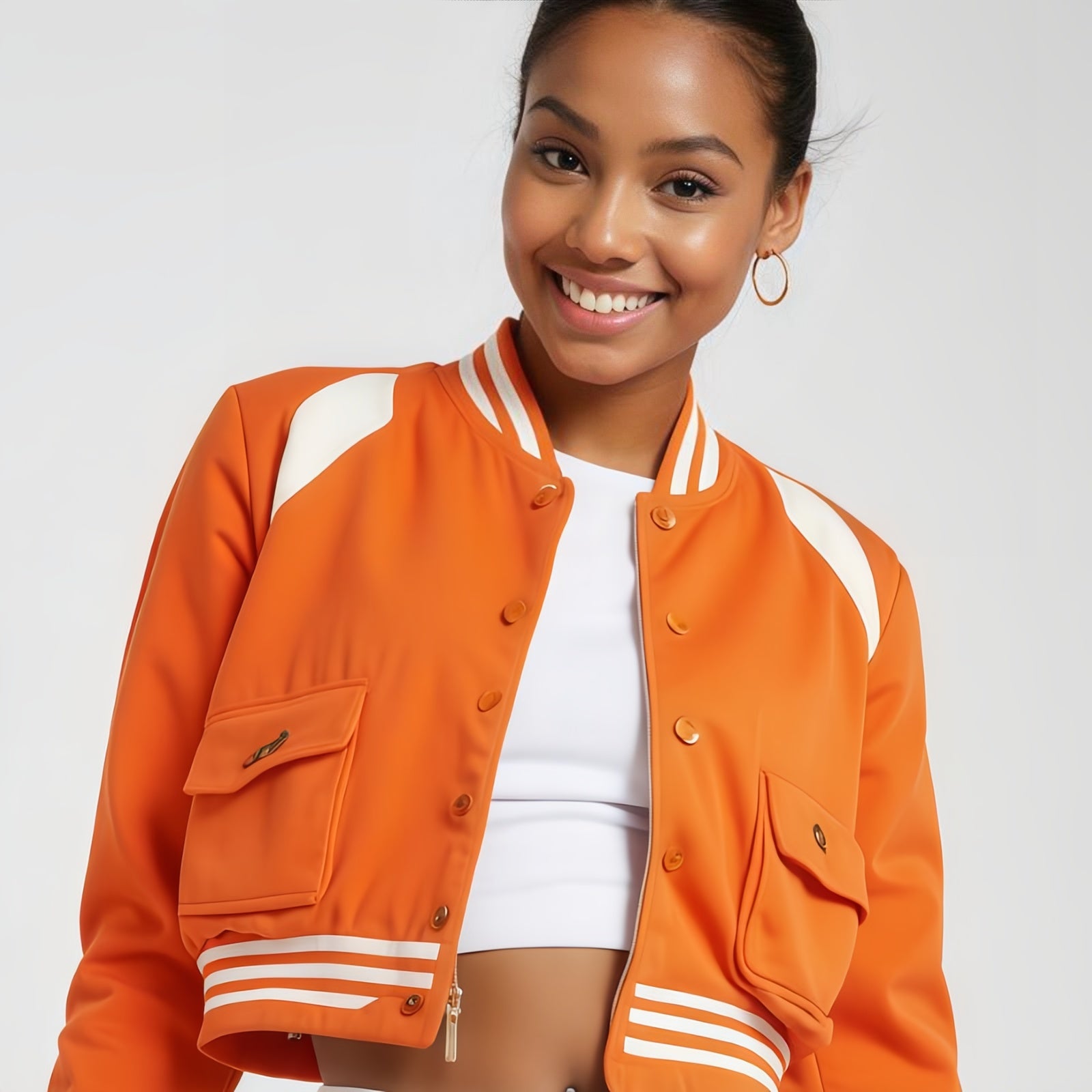 Varsity Glow – La Giacca Iconica Che Accende il Tuo Stile