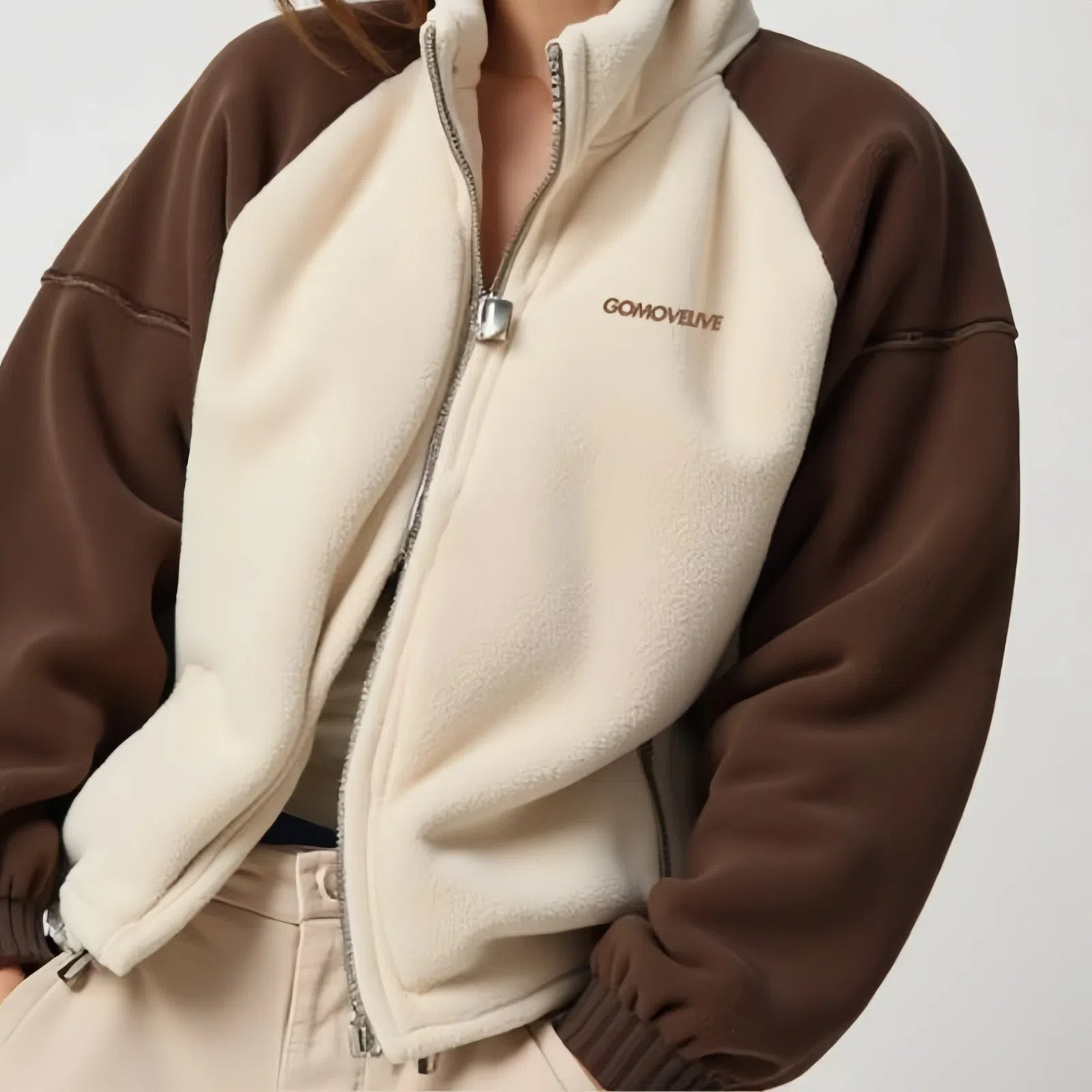 Elegance and Comfort: The Urban Explorer Fleece Jacket