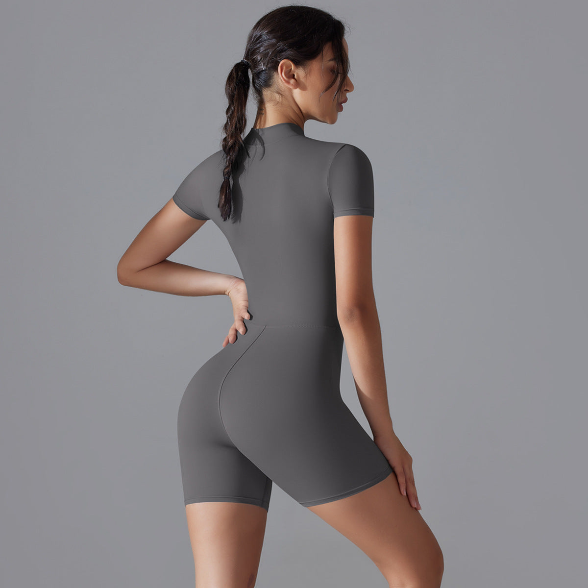 Summer Yoga Jumpsuit – Freschezza e Stile in Movimento