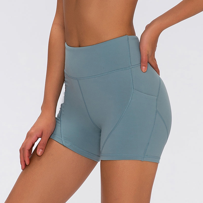 BreatheFlex Air - Gli Shorts Yoga che Combattono il Sudore