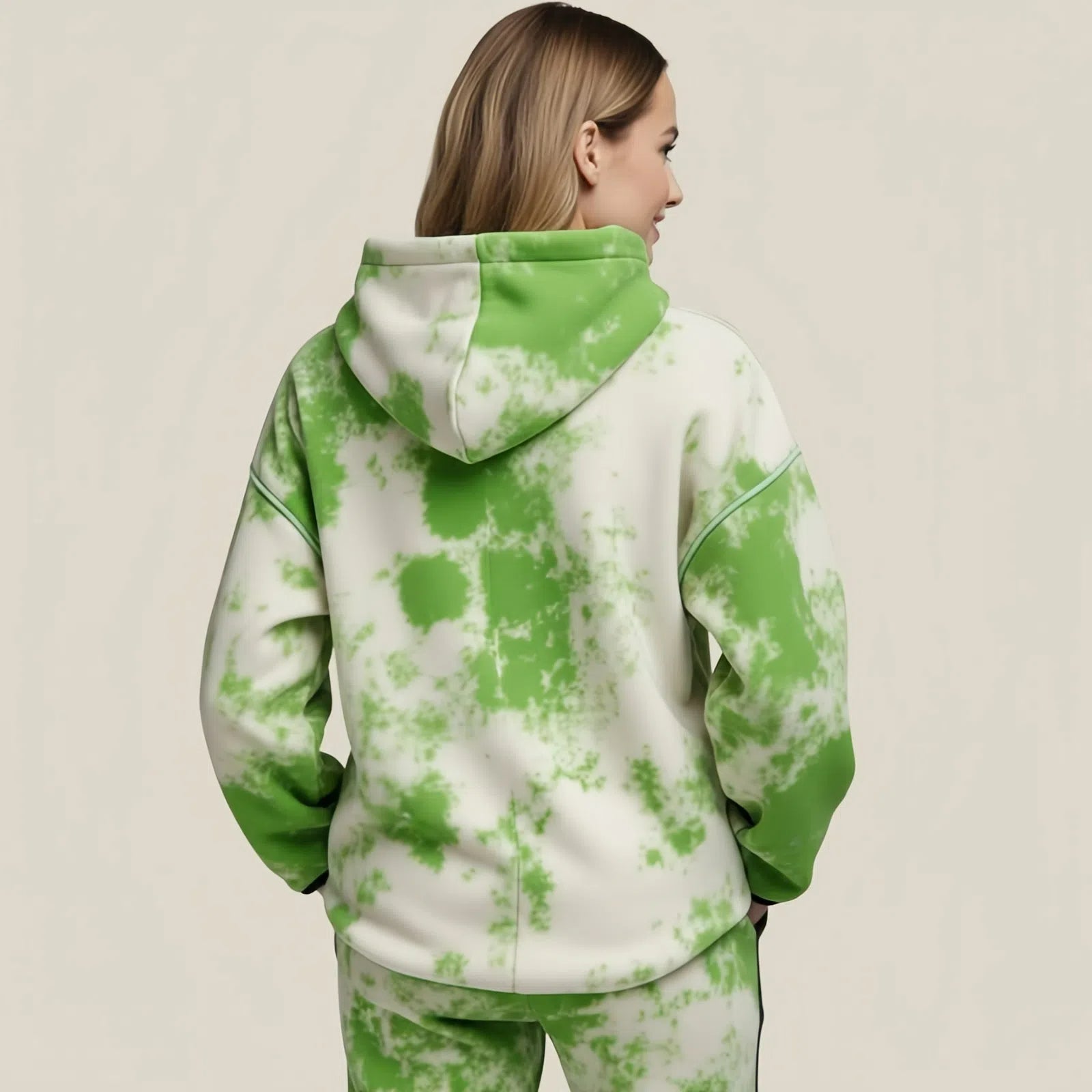 Green Wave Tie-Dye Set – Energia e comfort in movimento