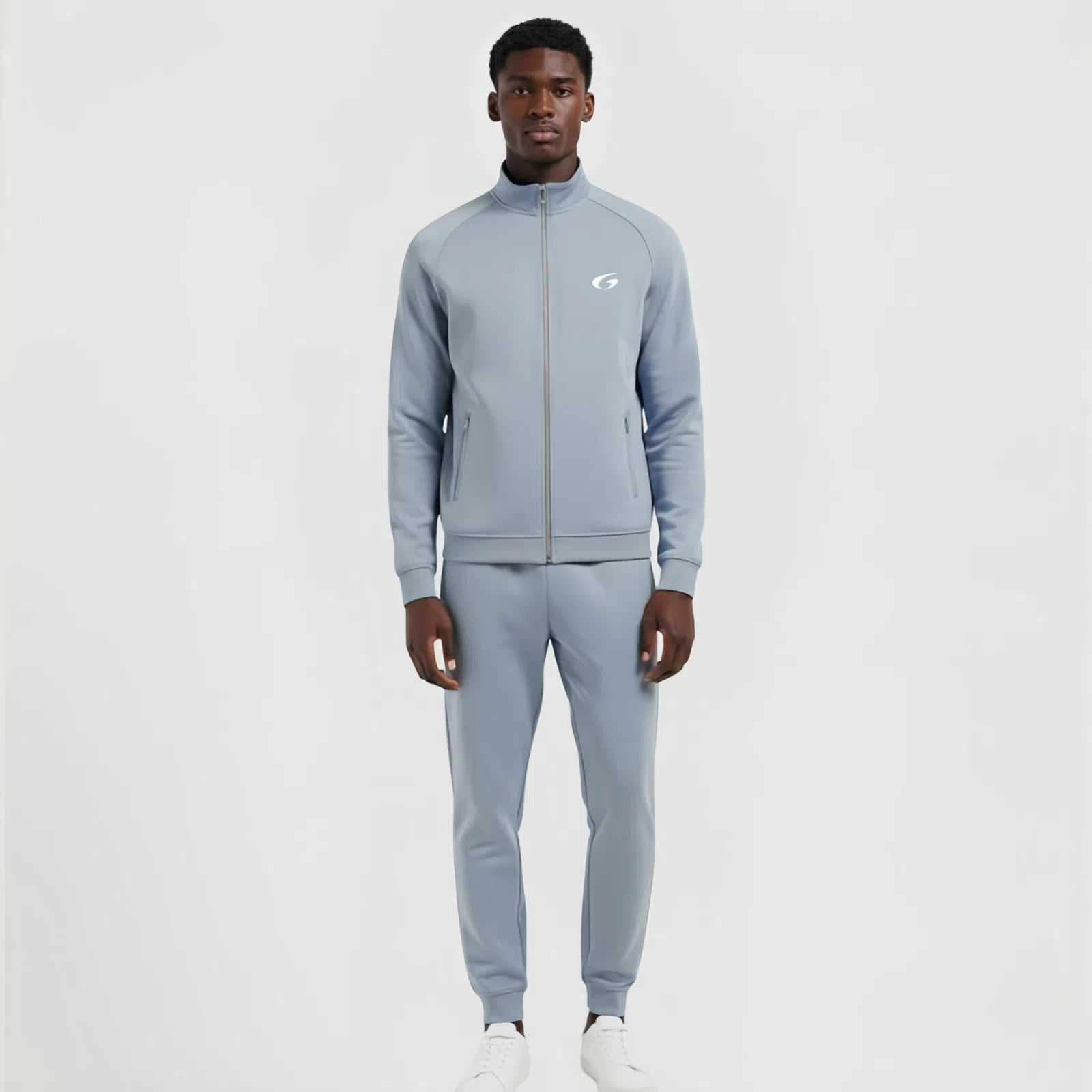 Shadow Move Set – Libertà di movimento in total blue