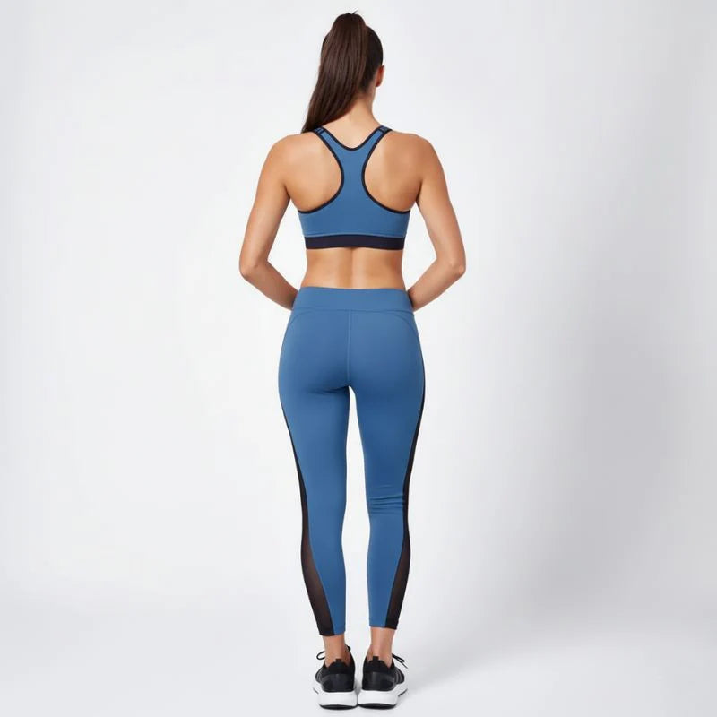 Set Yoga Performance – Eleganza e Comfort per il Tuo Allenamento