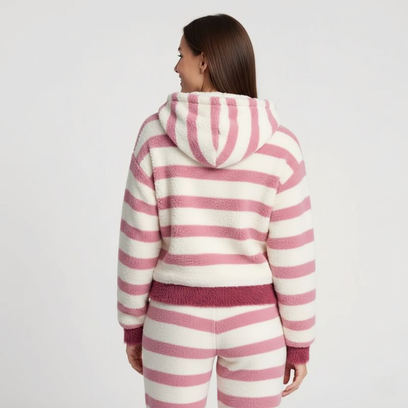 Sweatshirt + Trousers – Style, Comfort and Sustainability