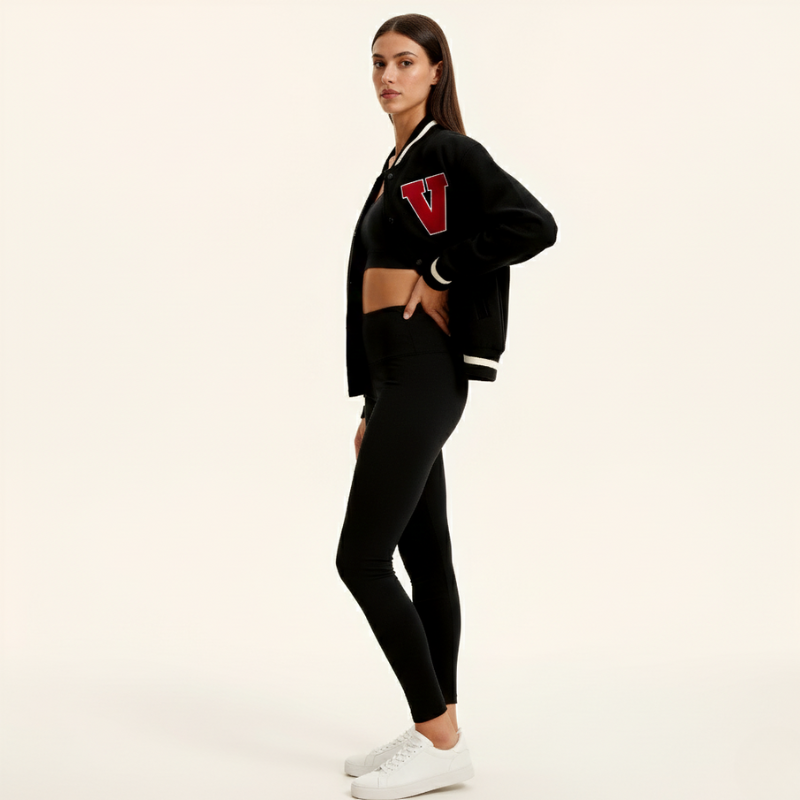 Varsity Insignia – Sobria forza atletica