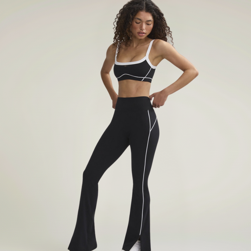 Yoga Sportswear Set – Libertà e Stile in Movimento