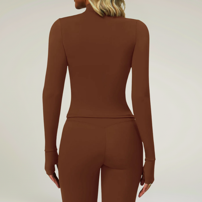 Performance Zip Jacket – Energia e Stile in Movimento