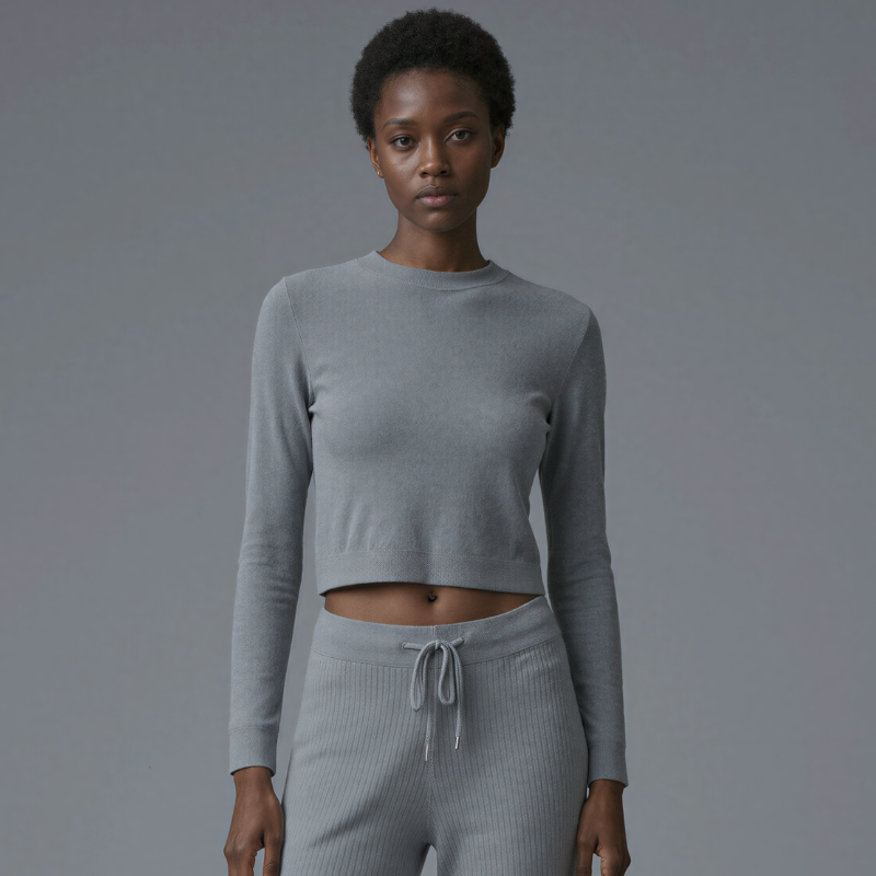 Grigio Attivo – Set tecnico in maglia con crop top e jogger