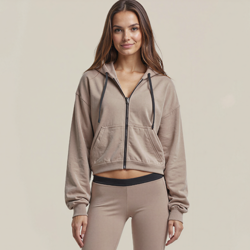 Neutral Move – Set Tecnico Beige con Cappuccio e Pantalone Coordinato