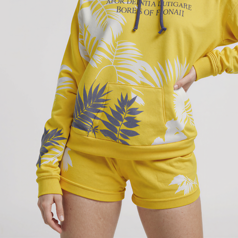 Tropic Blaze – Patterned Hoodie and Shorts Set