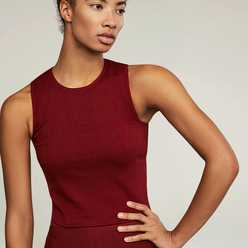 Combinaison de yoga rayée sans coutures – Performance et style sans compromis