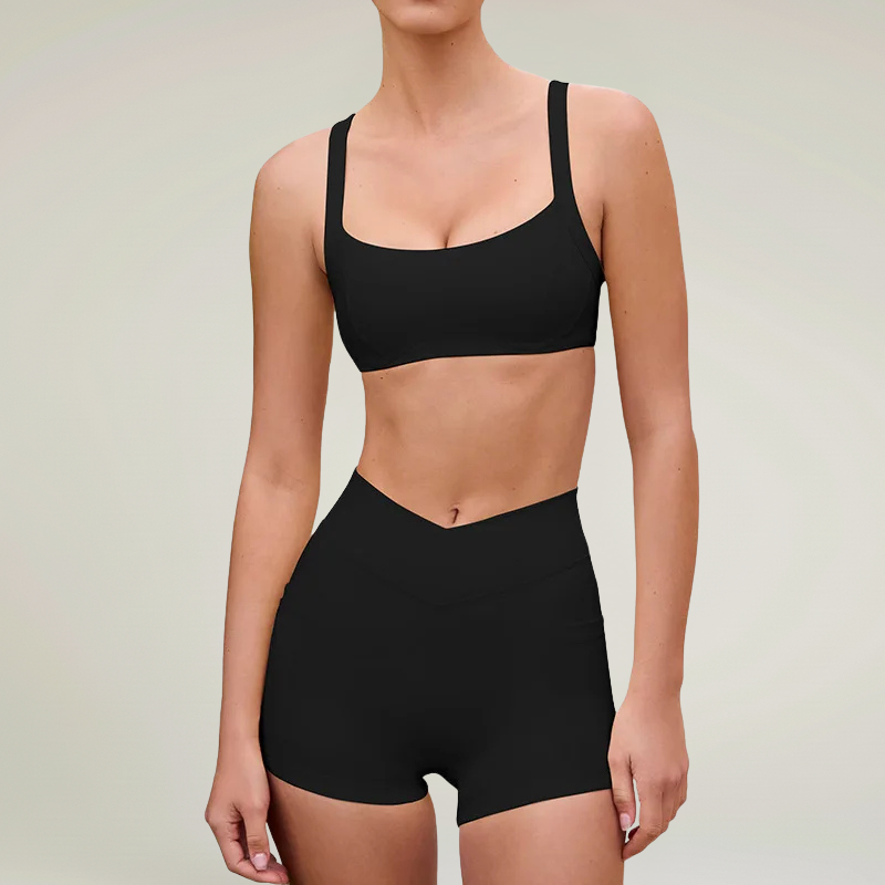 3-Point Yoga Suit – Elegance and Performance in Harmony