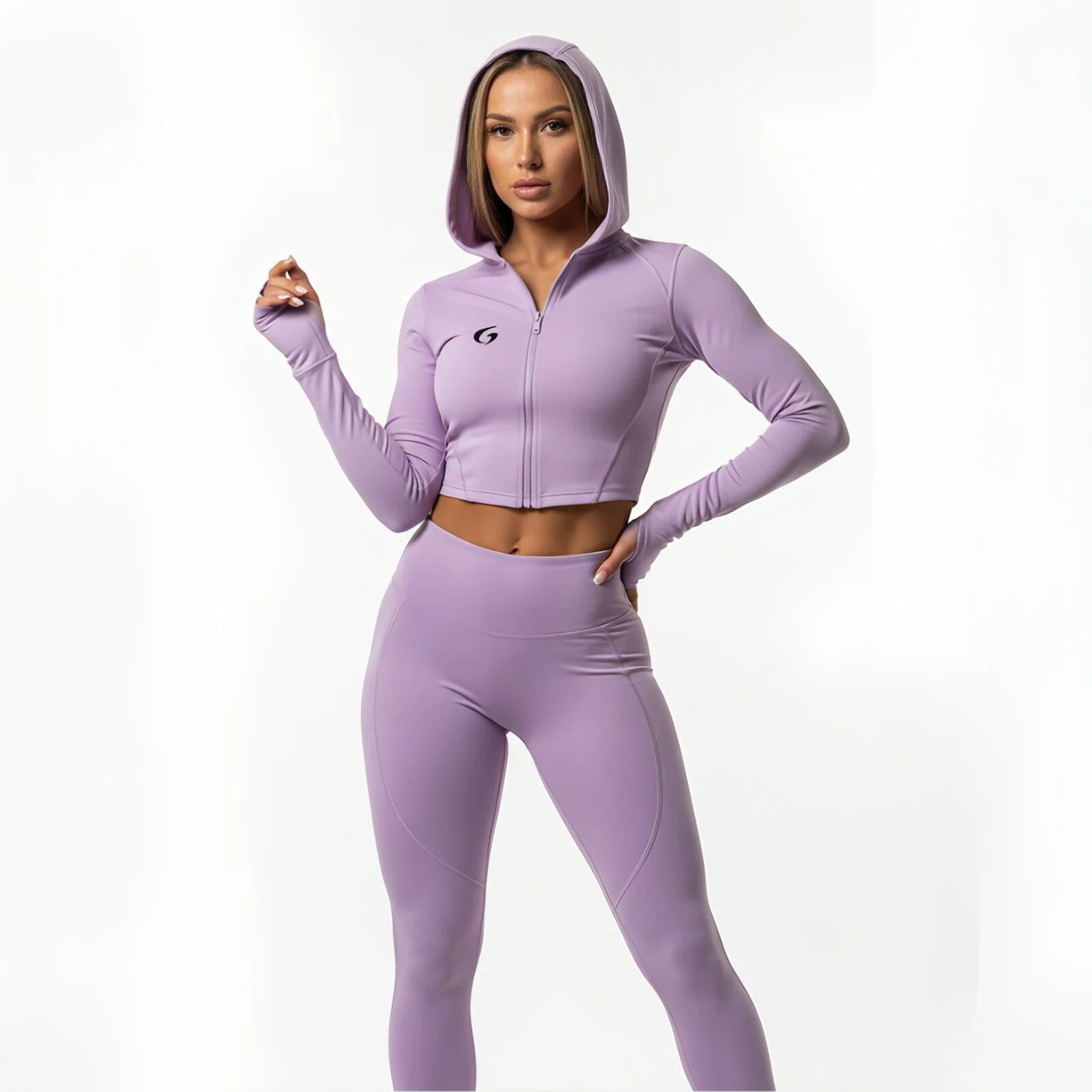 LILAFLEX SET – Fluidità atletica, eleganza essenziale