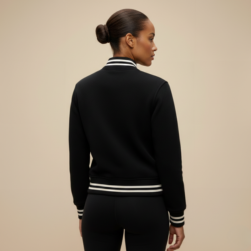 “G-Drive Essential” – Bomber tecnico con identità grafica e taglio sportivo