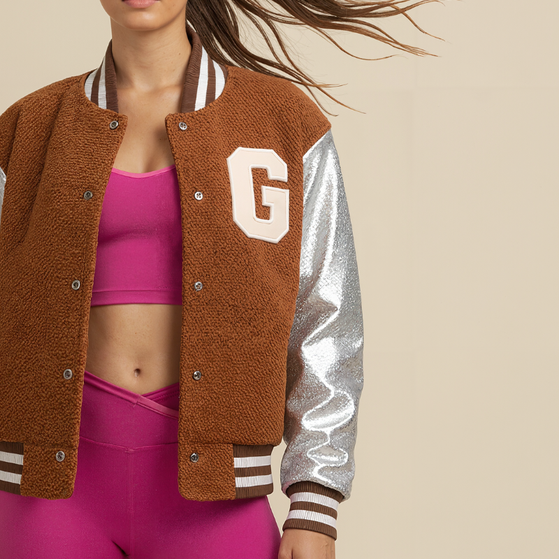 "Hybrid Motion" – Sportività vibrante, protezione sartoriale