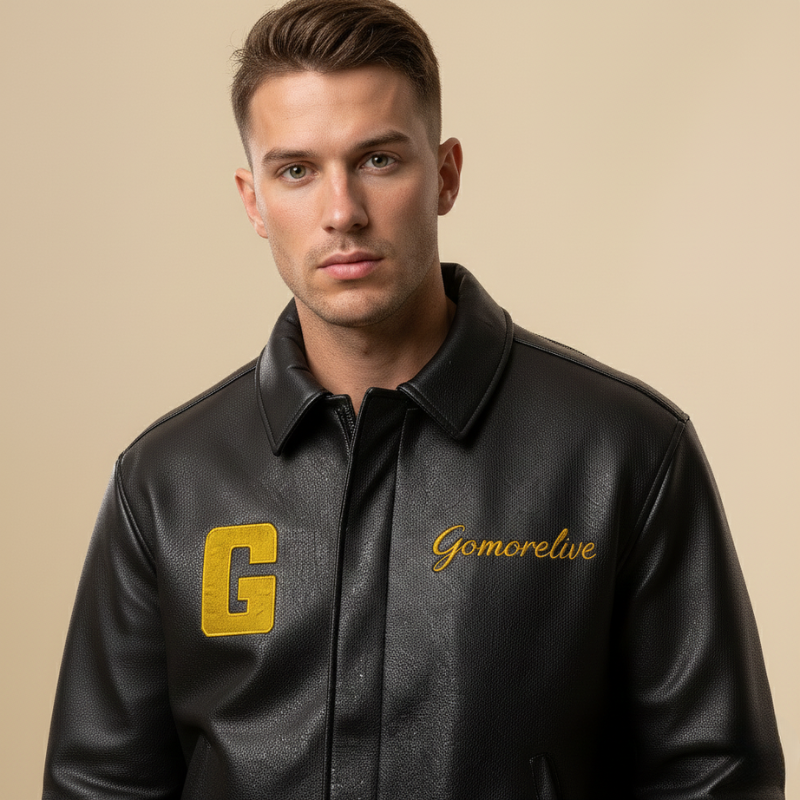 “Black Letter Legacy” – Varsity in pelle con firma ricamata