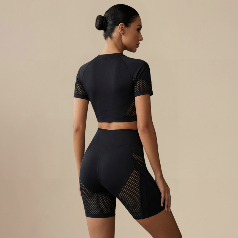 “Mesh Motion” – Precisione traspirante, struttura attiva