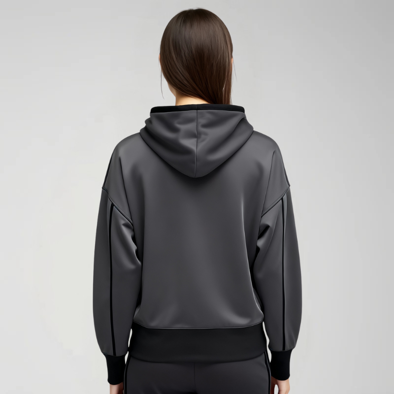 "Dynamic Comfort Zip" Sweatshirt: Sporty Elegance and Everyday Practicality