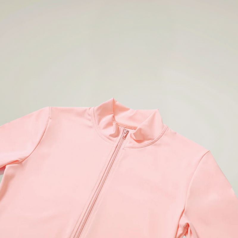 Performance Zip Jacket – Energia e Stile in Movimento