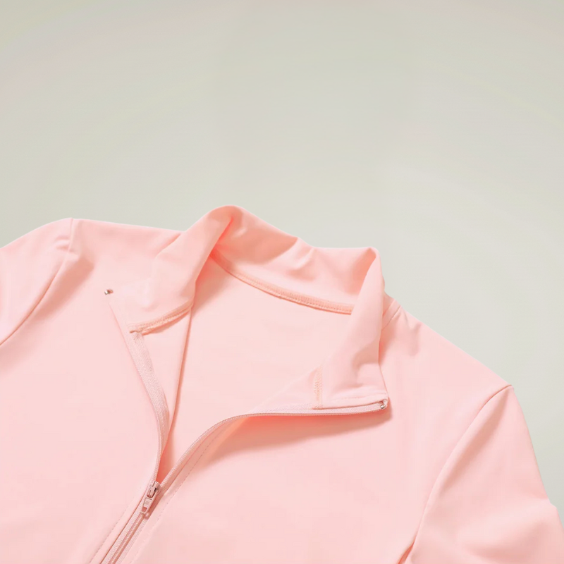 Performance Zip Jacket – Energia e Stile in Movimento