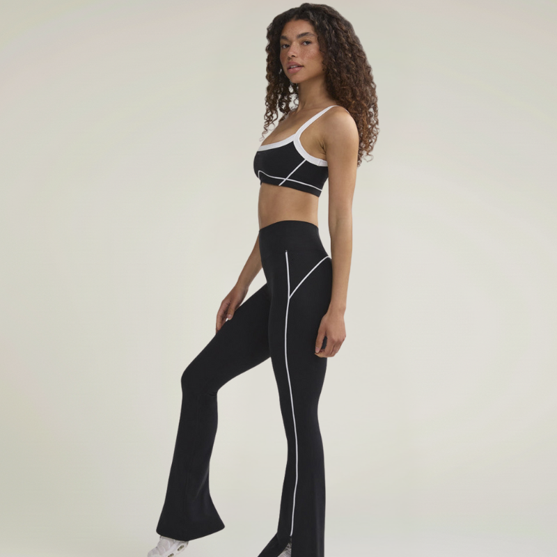 Yoga Sportswear Set – Libertà e Stile in Movimento