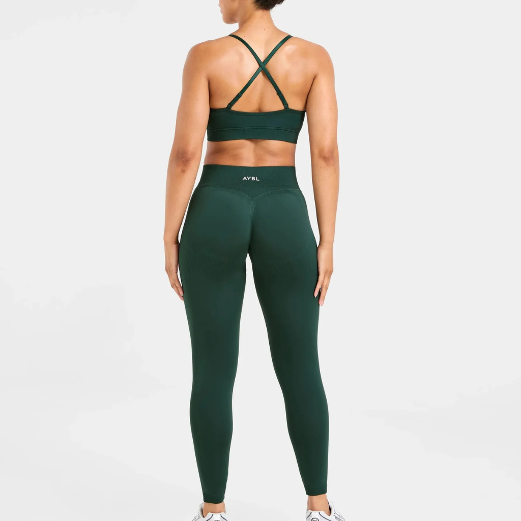 Set Yoga Seamless High Elastic – Il completo che ti fa sentire libera