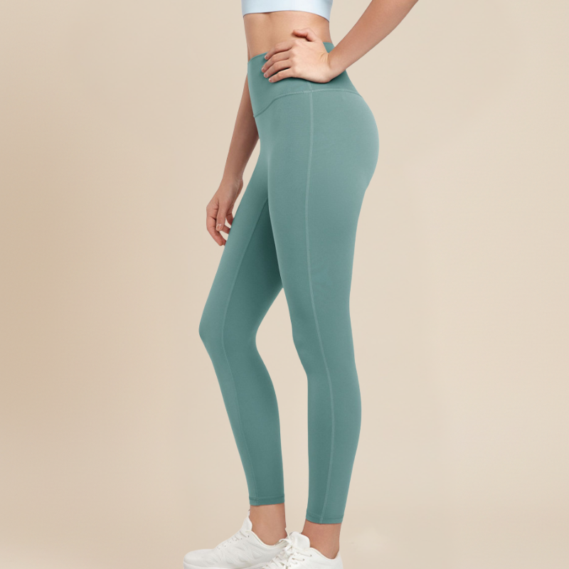 "Gravityless Fit" – Controllo, comfort, silhouette scolpita