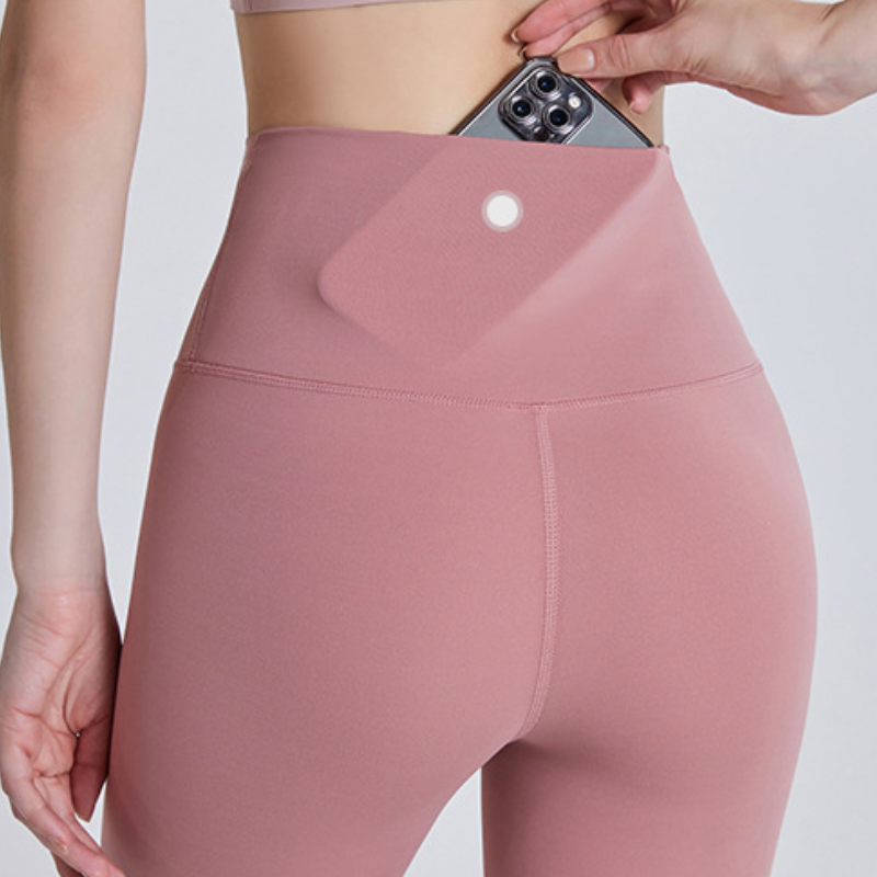 VelvetNude High‑Rise – Morbidezza tecnica, silhouette scolpita