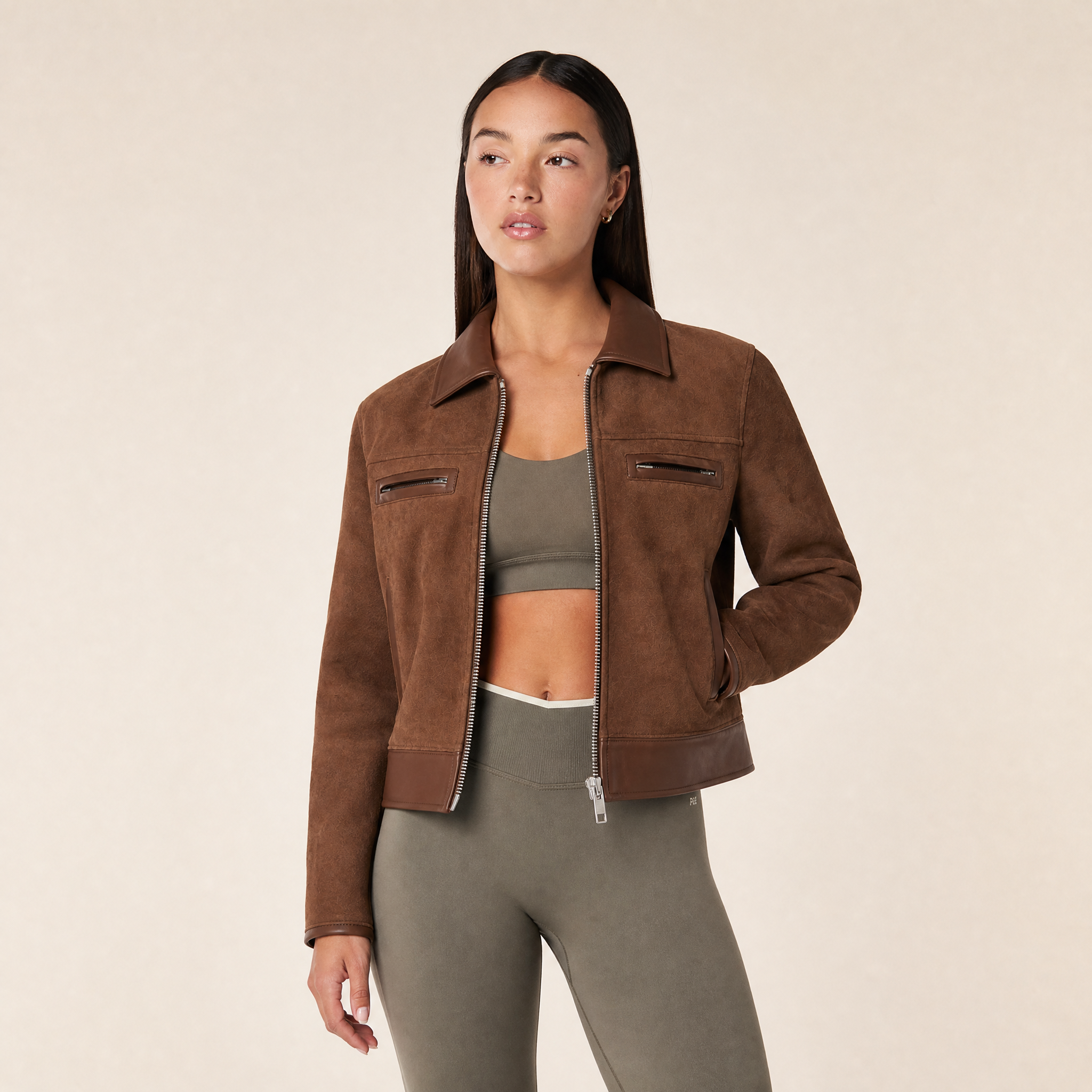 « Cowline Motion » – Blouson aviateur technique à imprimé animal et coupe sportive