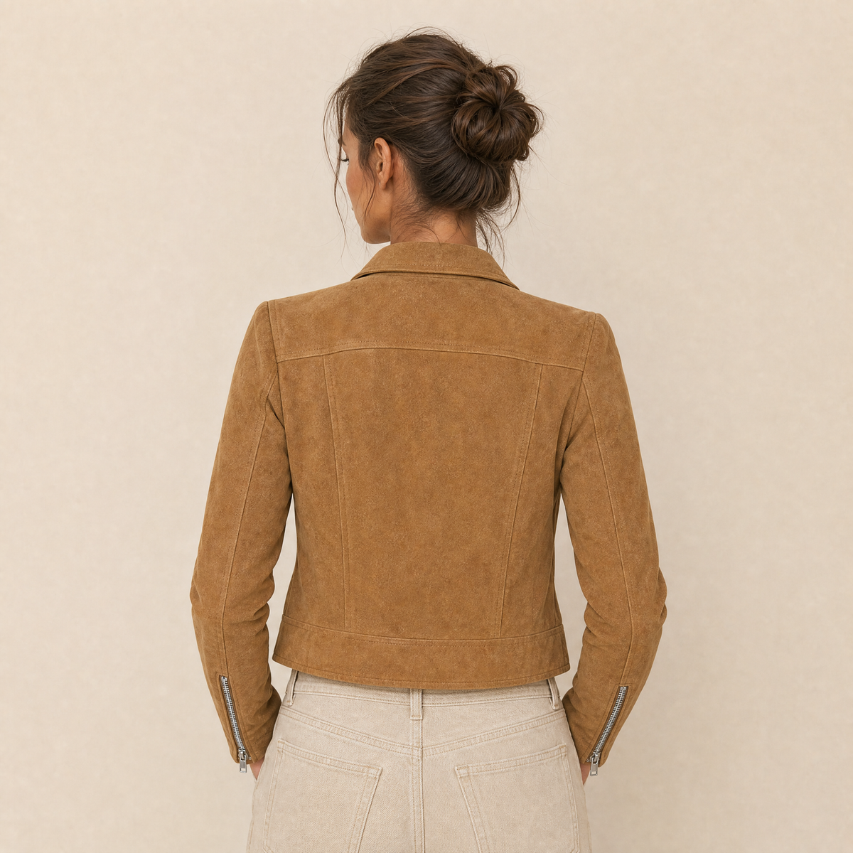 « Rebel Checkpoint » – Veste universitaire en cuir à carreaux et construction sportive
