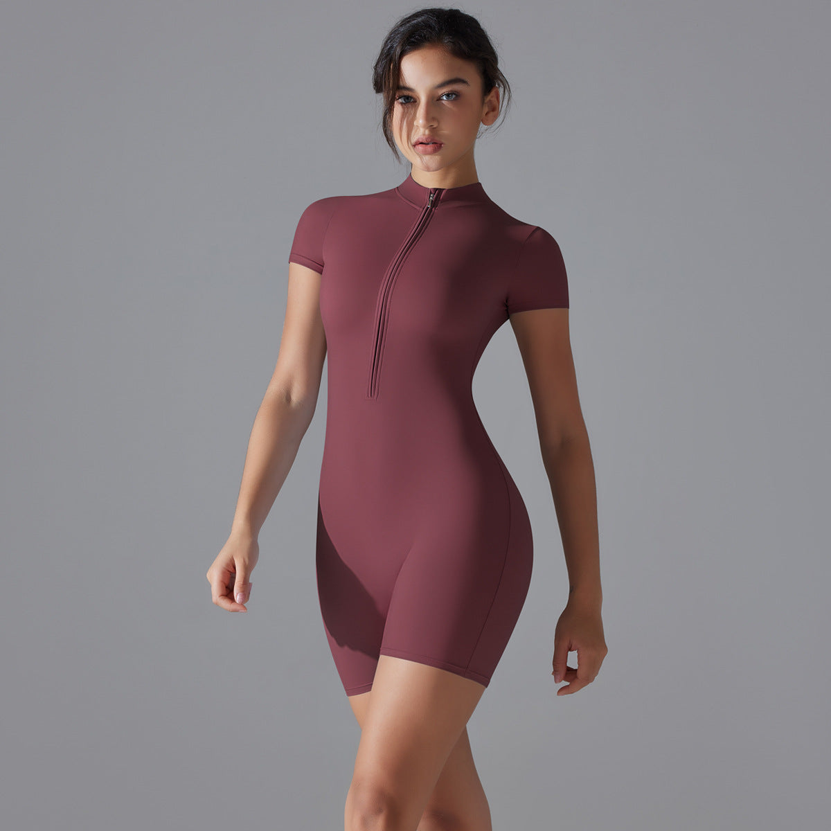 Summer Yoga Jumpsuit – Freschezza e Stile in Movimento