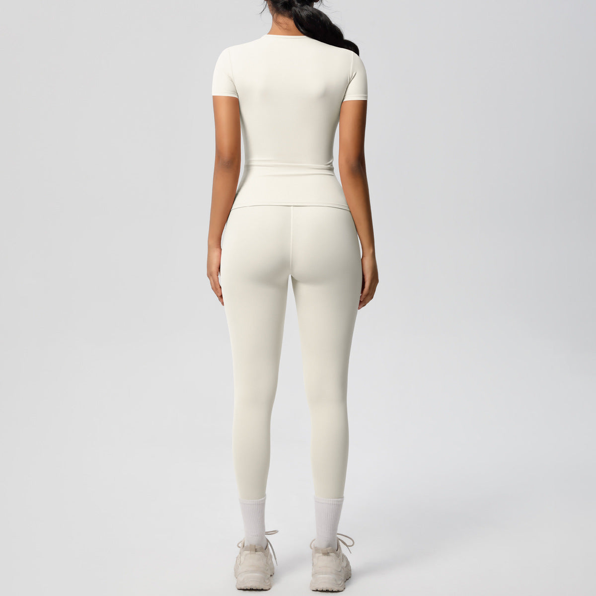 Yoga Clothes Set – Libertà e Stile in Movimento