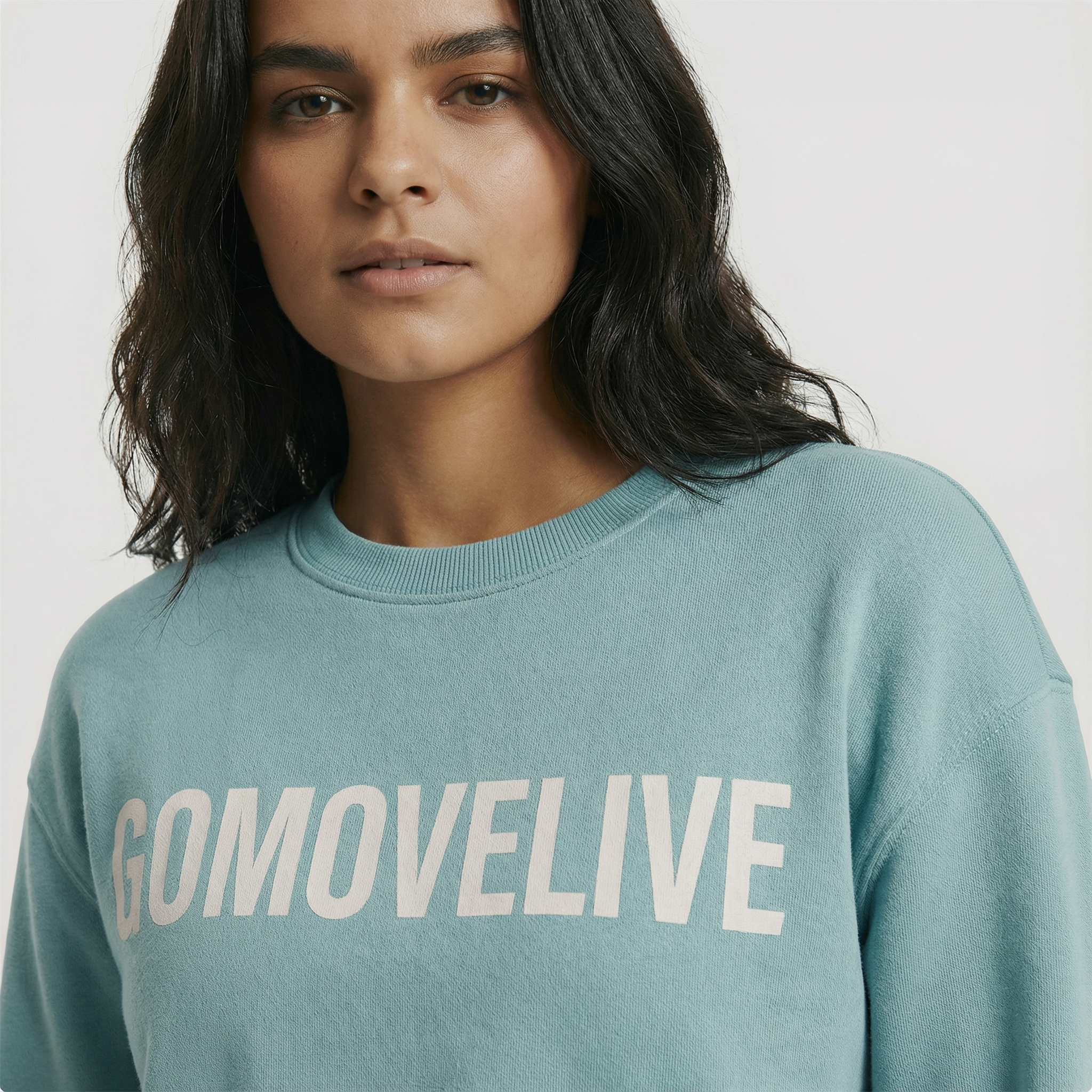 Sky Motion – Coordinated activewear with Gomovelive logo