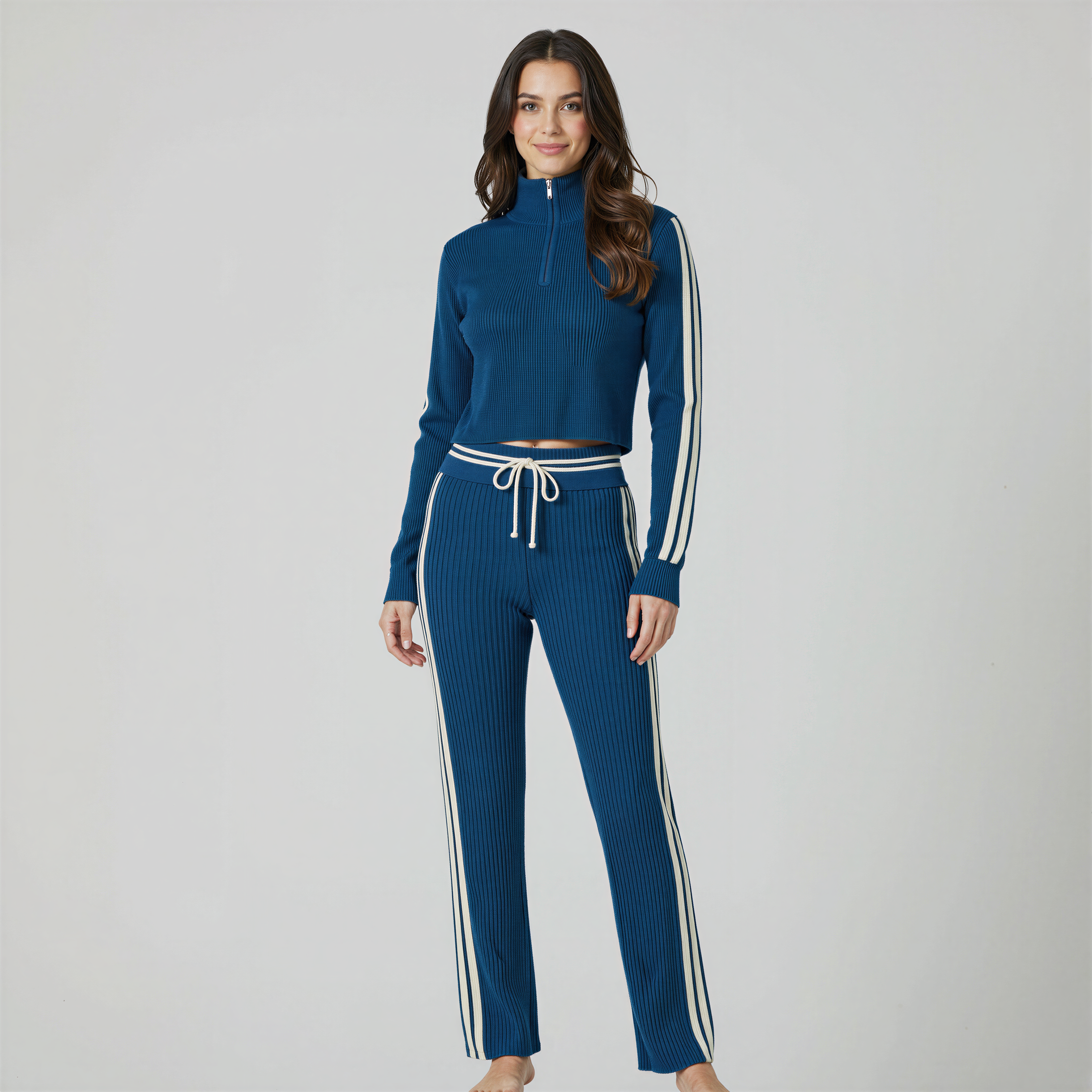 Blue Velocity – Eleganza dinamica in maglia tecnica