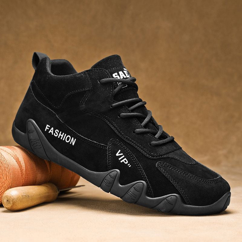 Resistenza e Sicurezza: Le Scarpe Antiscivolo da Lavoro