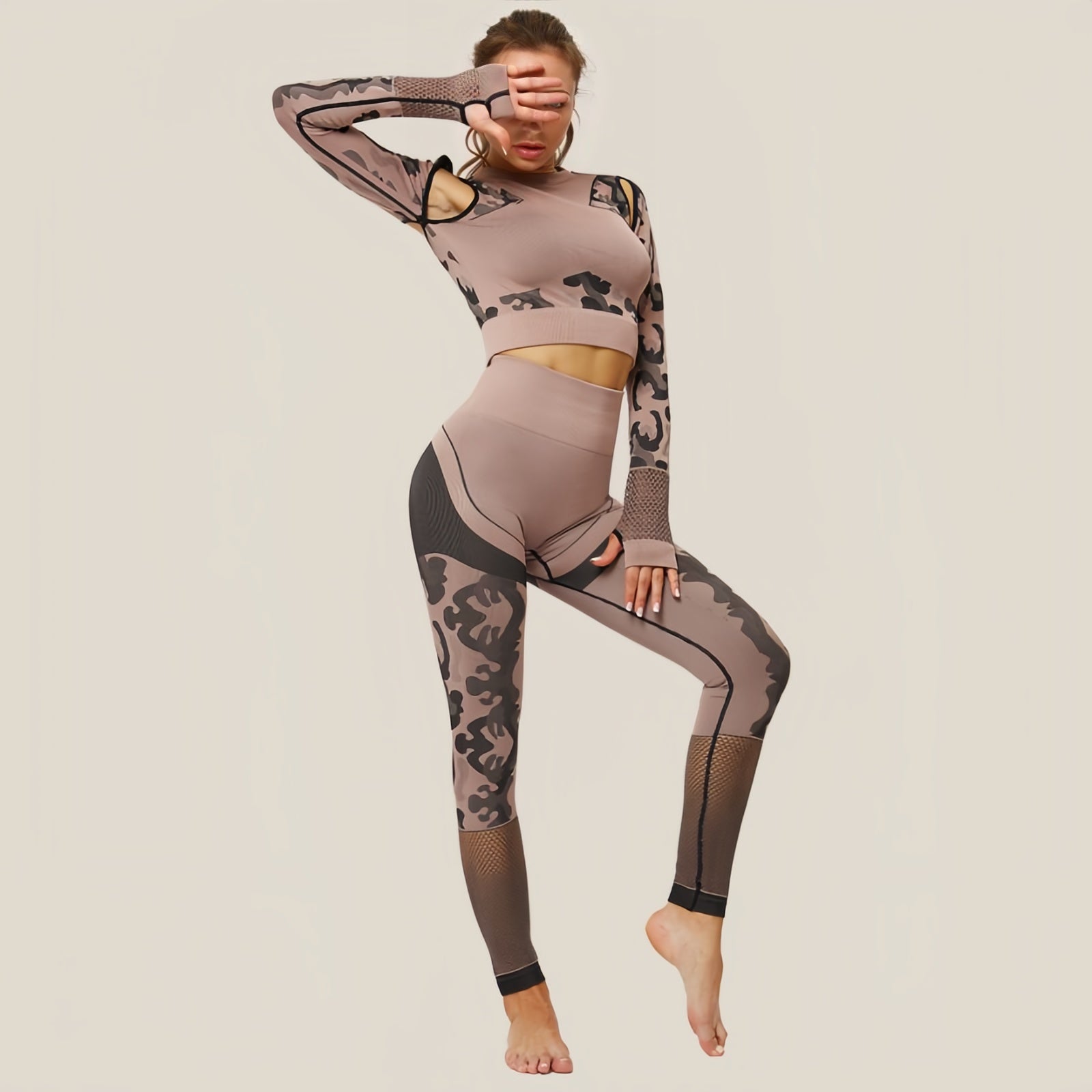 CamoFlex Pro - The Fitness Outfit That Blends In With Your Needs