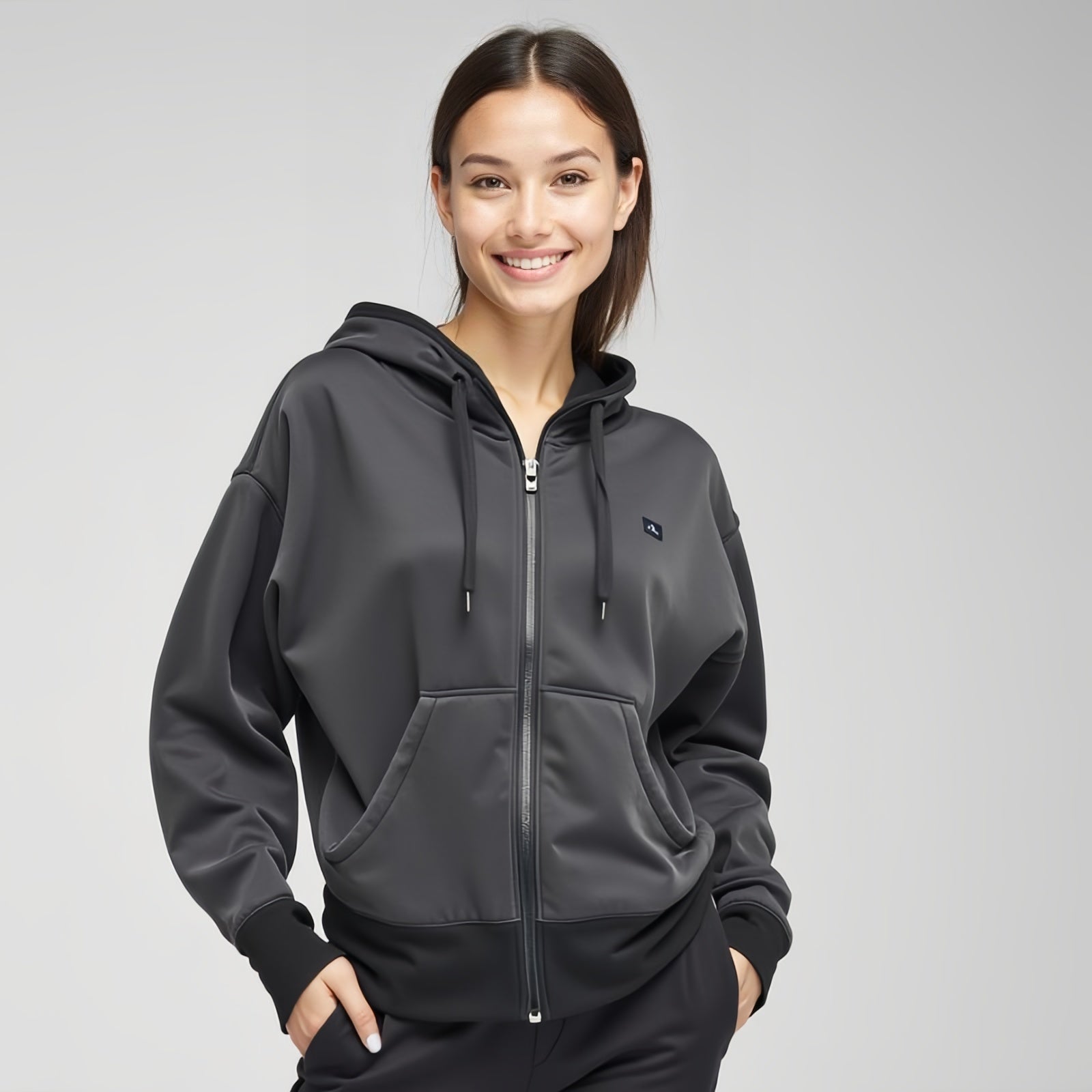 "Dynamic Comfort Zip" Sweatshirt: Sporty Elegance and Everyday Practicality