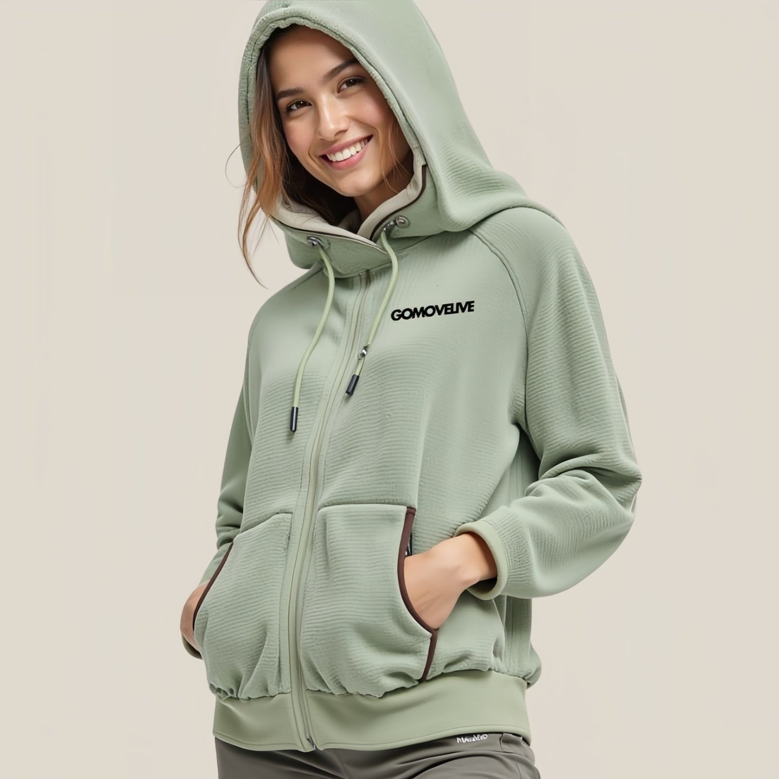Urban Comfort: La Felpa "Eco-Hoodie"