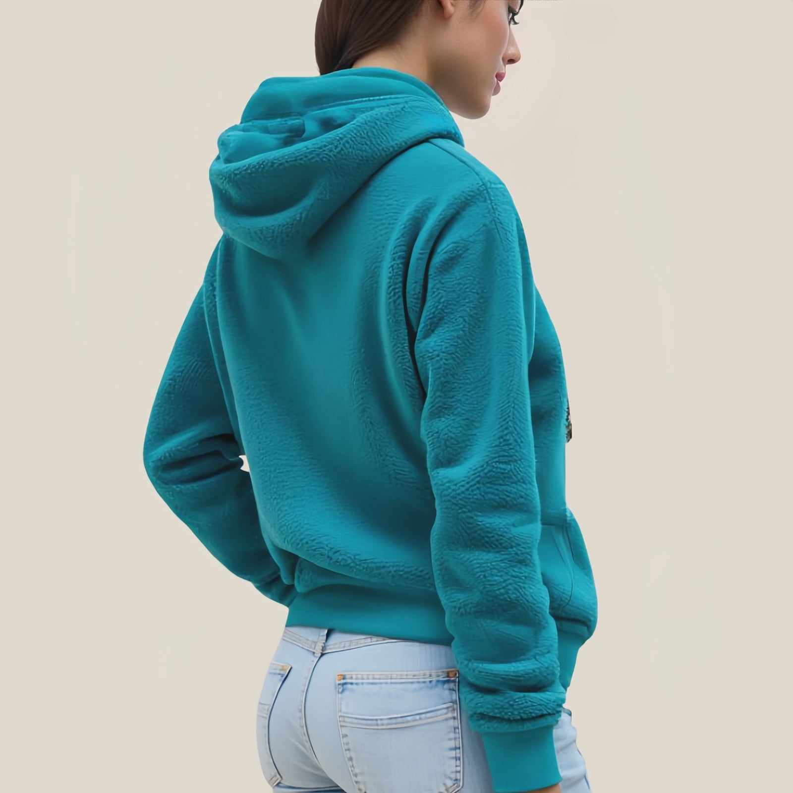 Urban Script – Felpa con Cappuccio Teal GOMOVELIVE e Stile Streetwear Iconico