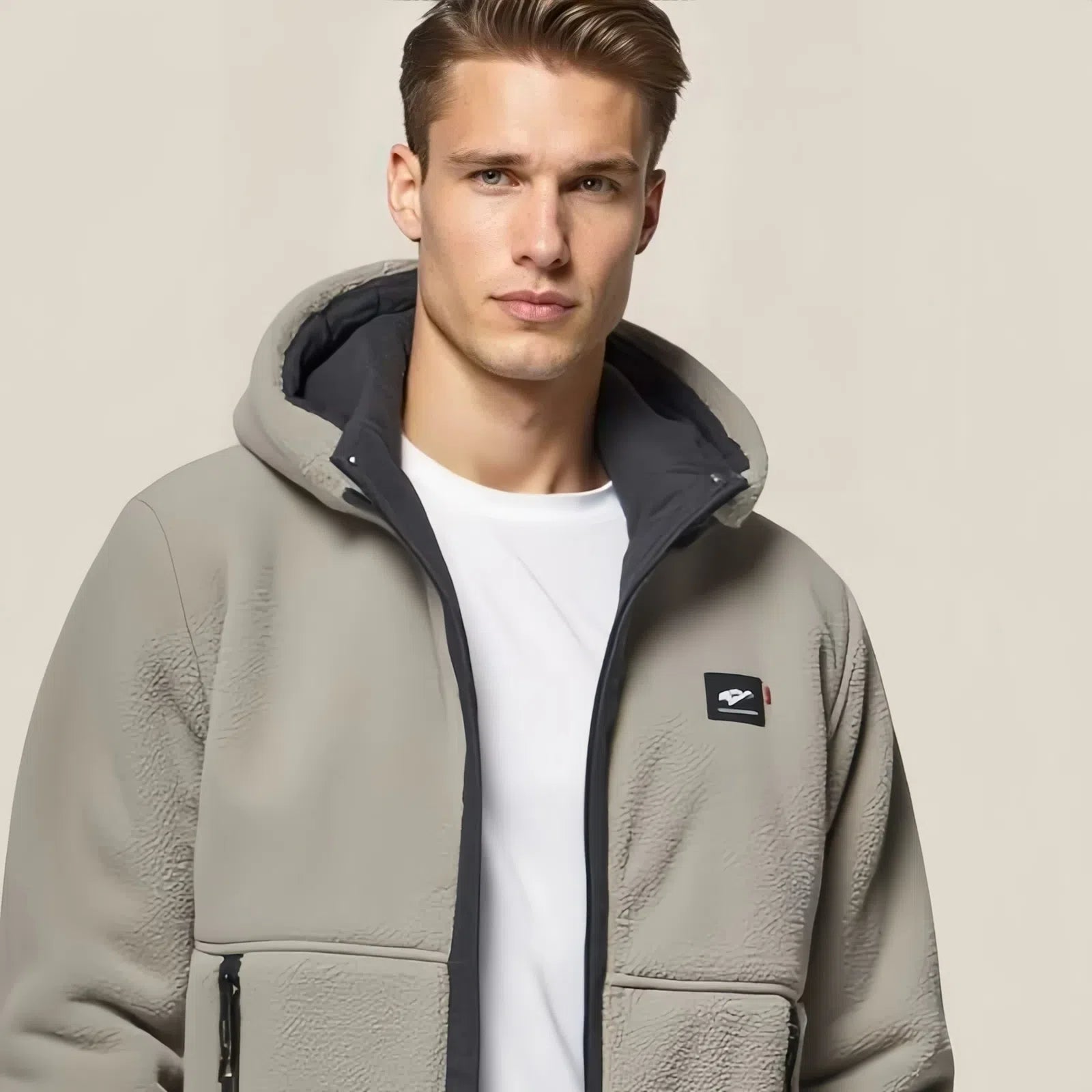 Urban Explorer Fleece Jacket: Warmth and Functionality for the City and Beyond