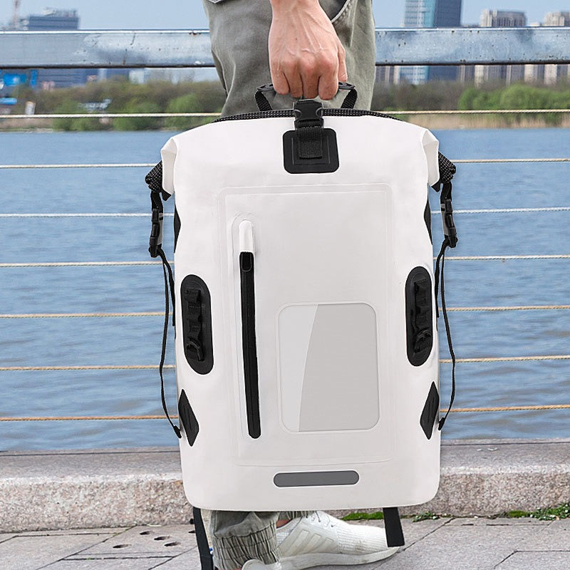 Zaino Impermeabile per Outdoor - Resistenza e Capienza per le Tue Avventure