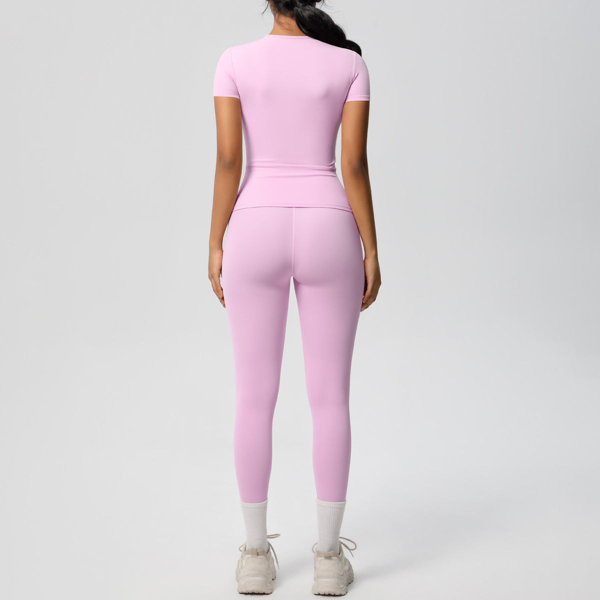 Yoga Clothes Set – Libertà e Stile in Movimento