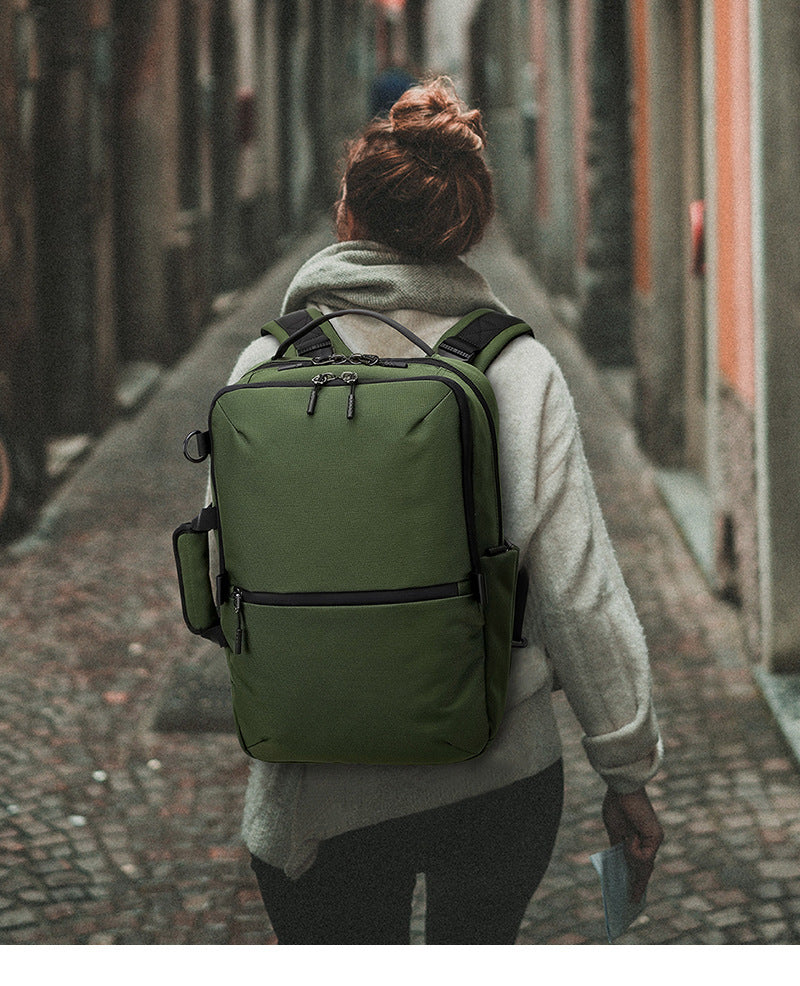 Men's Business Backpack - Elegant, Spacious and Multifunctional