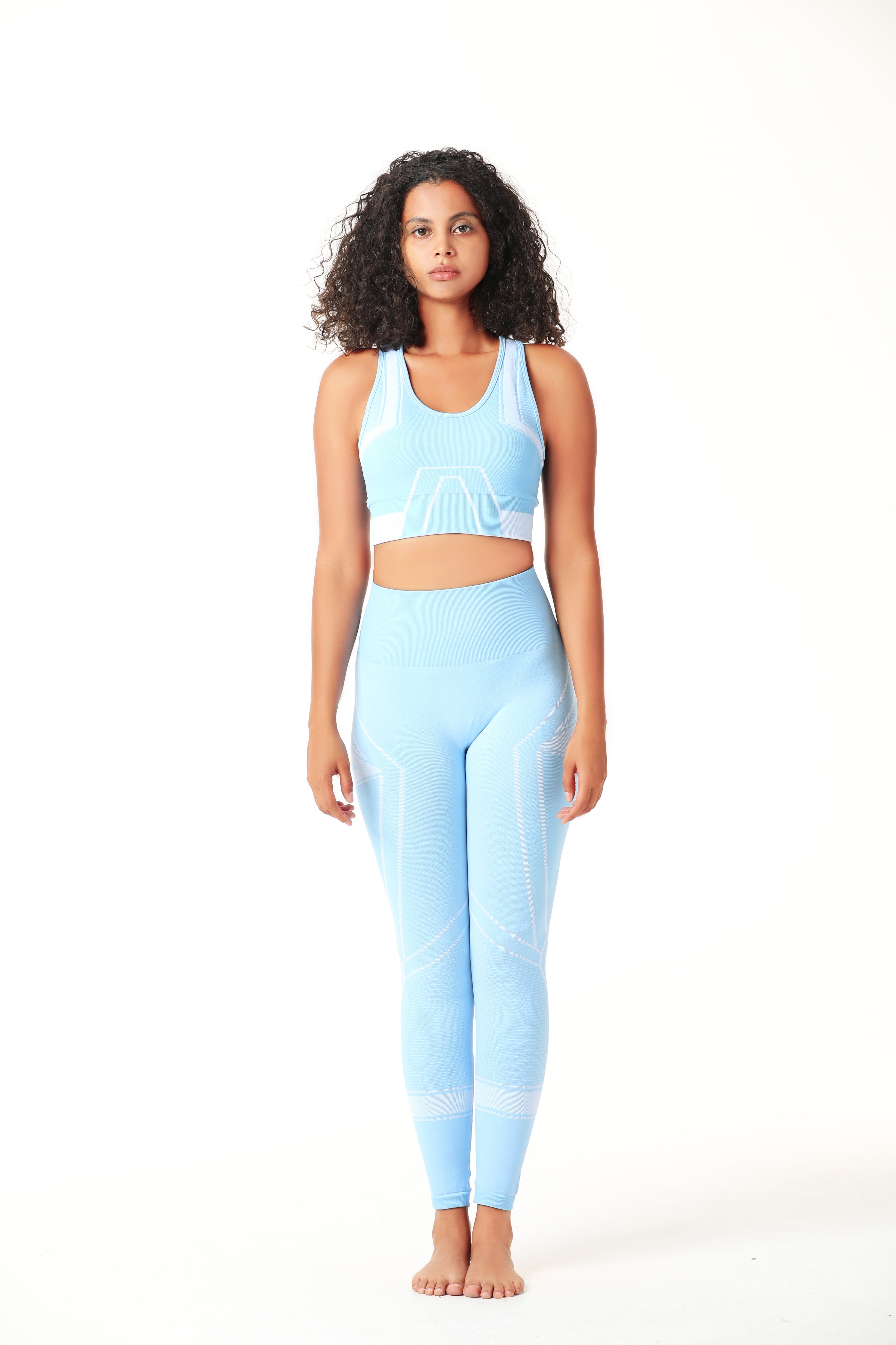 FlexiSculpt Pro – The Yoga Outfit That Shapes You Without Limits